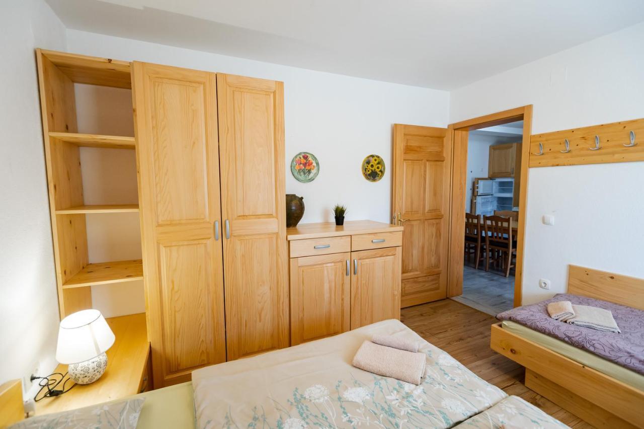 Lahinja & Kolpa River Apartments Metlika Luaran gambar