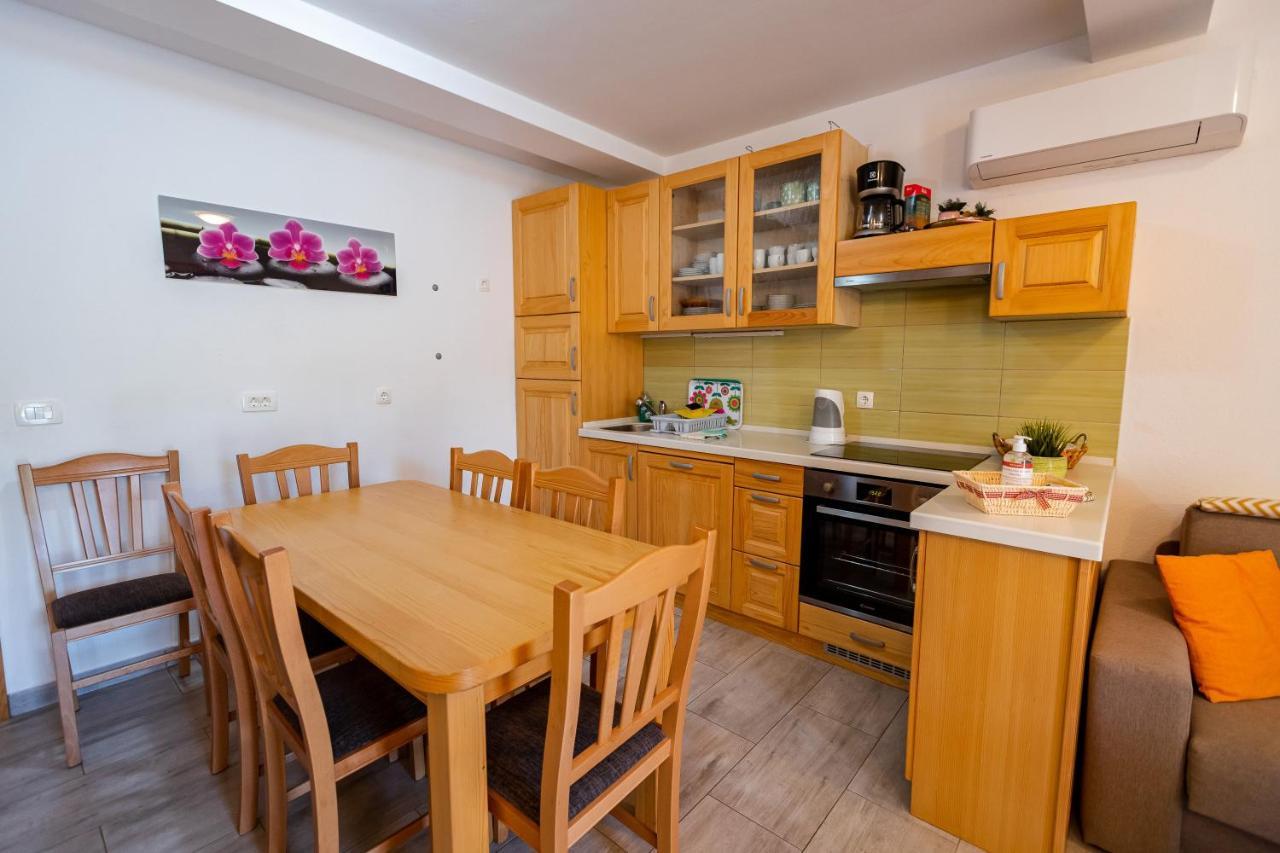 Lahinja & Kolpa River Apartments Metlika Luaran gambar